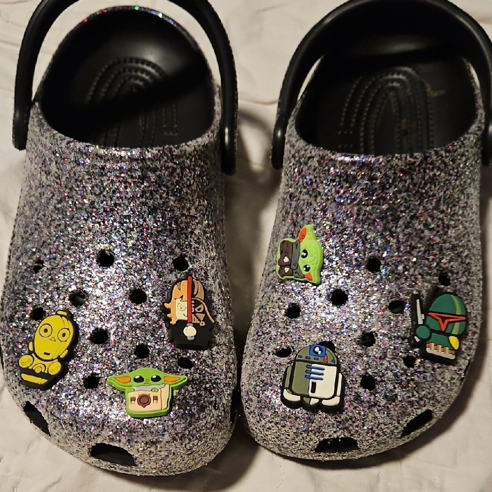 Glitter Clogs with Character Charms M4 W6